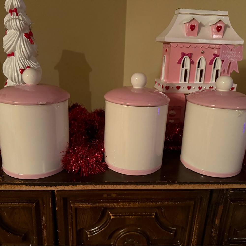 Hello kitty cookie jars - Picture 3 of 3